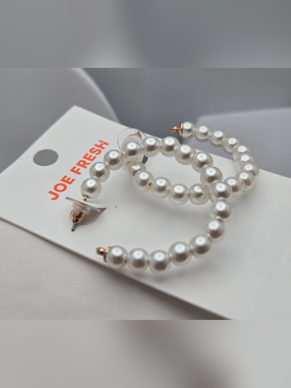 ✨2/$10✨Twisted Faux Pearl Hoop Earrings 1.5" Classic Statement Hoops New - Picture 6 of 7